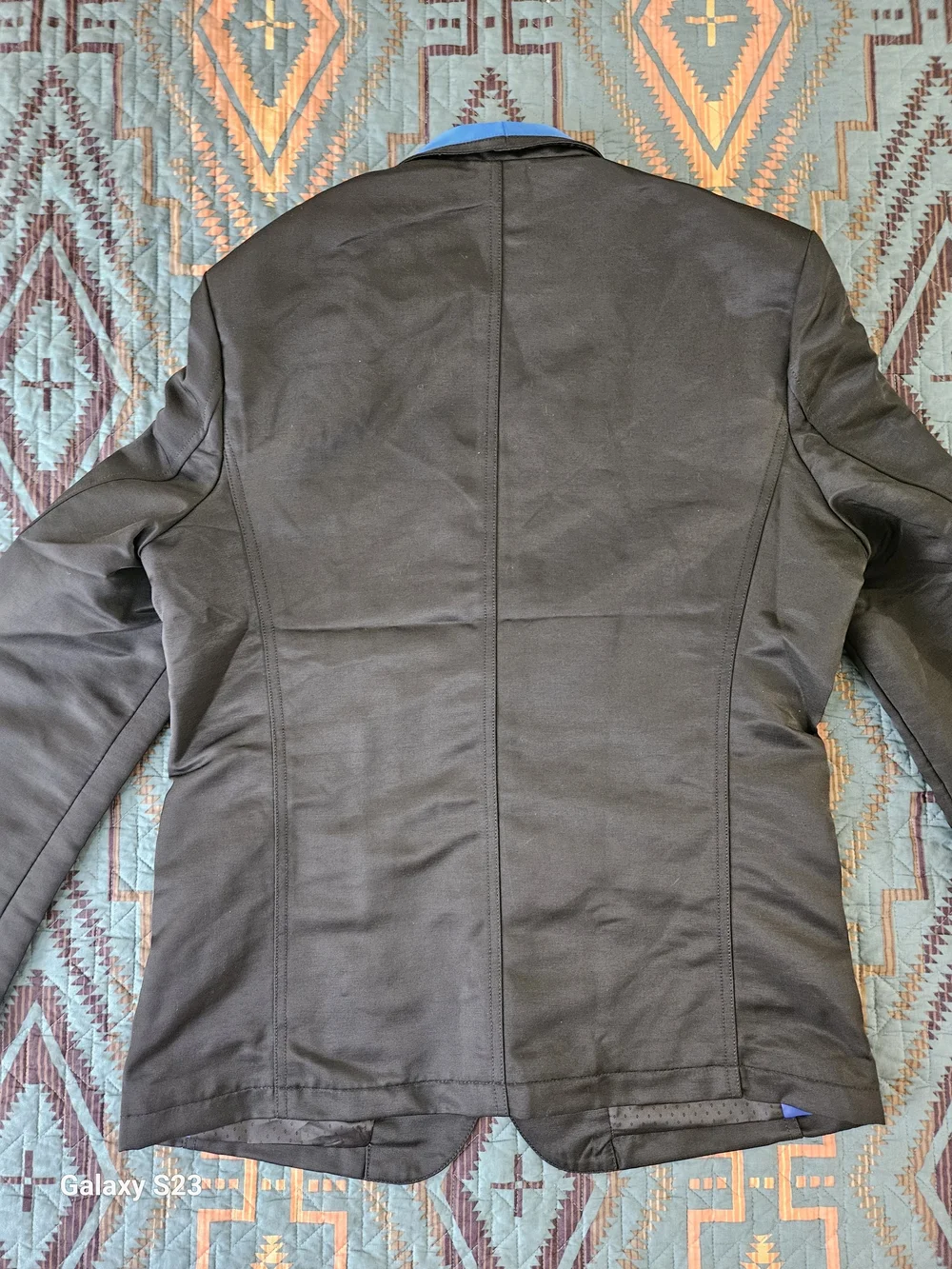 Barabas sleek black